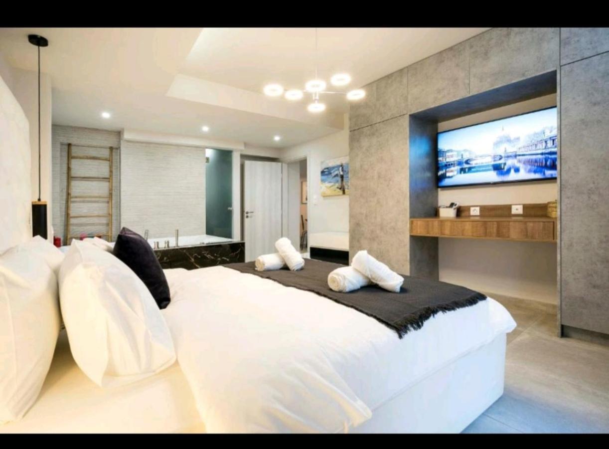 Romantic Jacuzzi Apartment Athens Exterior photo